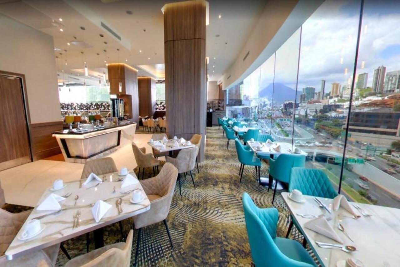 Safi Royal Luxury Metropolitan San Pedro Garza Garcia Exterior foto The restaurant
